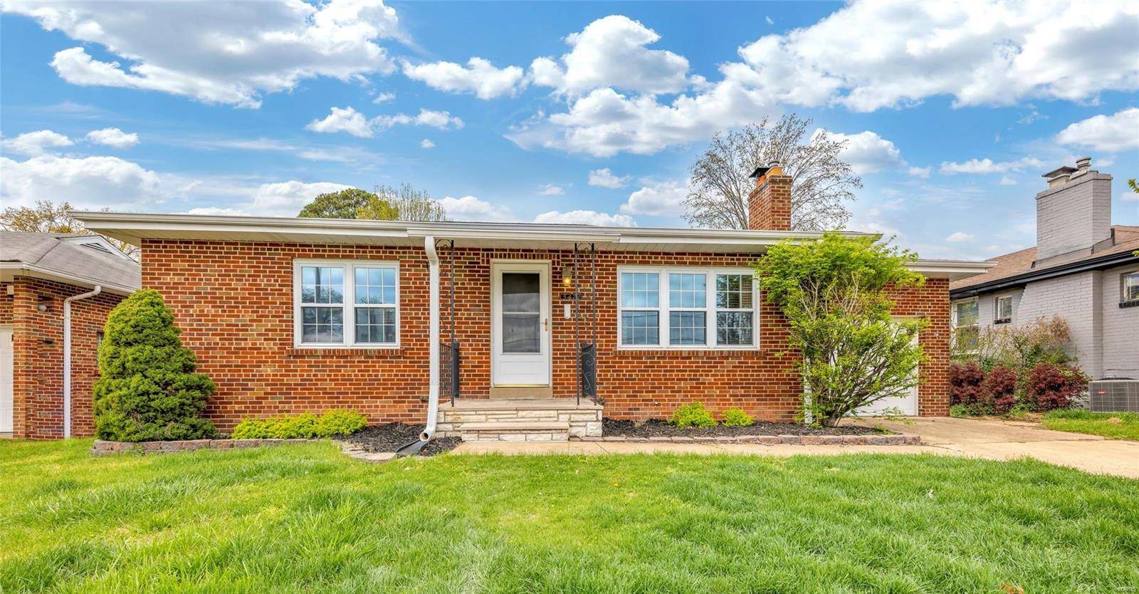 St Louis, MO 63109,5473 Clifton AVE