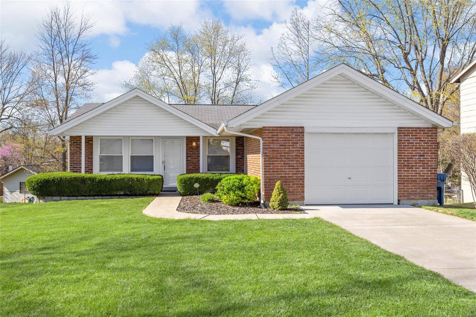 St Charles, MO 63303,1513 Sunswept CT