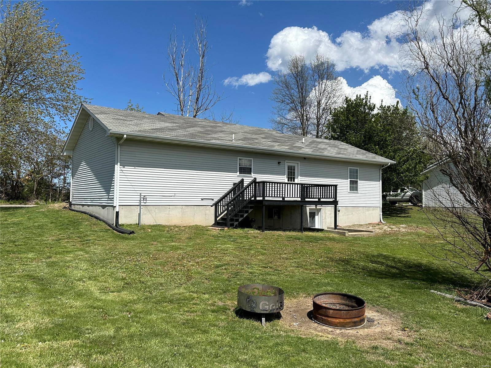 Owensville, MO 65066,112 W FAIRWAY AVE