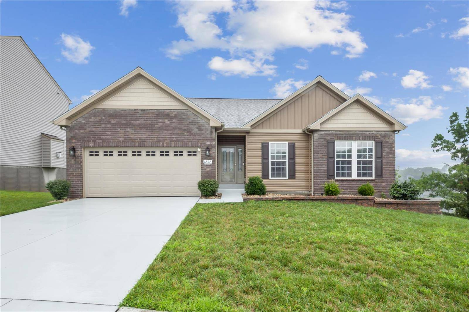 Festus, MO 63028,1828 Oak DR