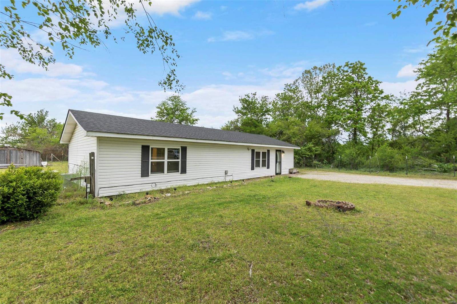 Cardwell, MO 63829,4649 County Road 621