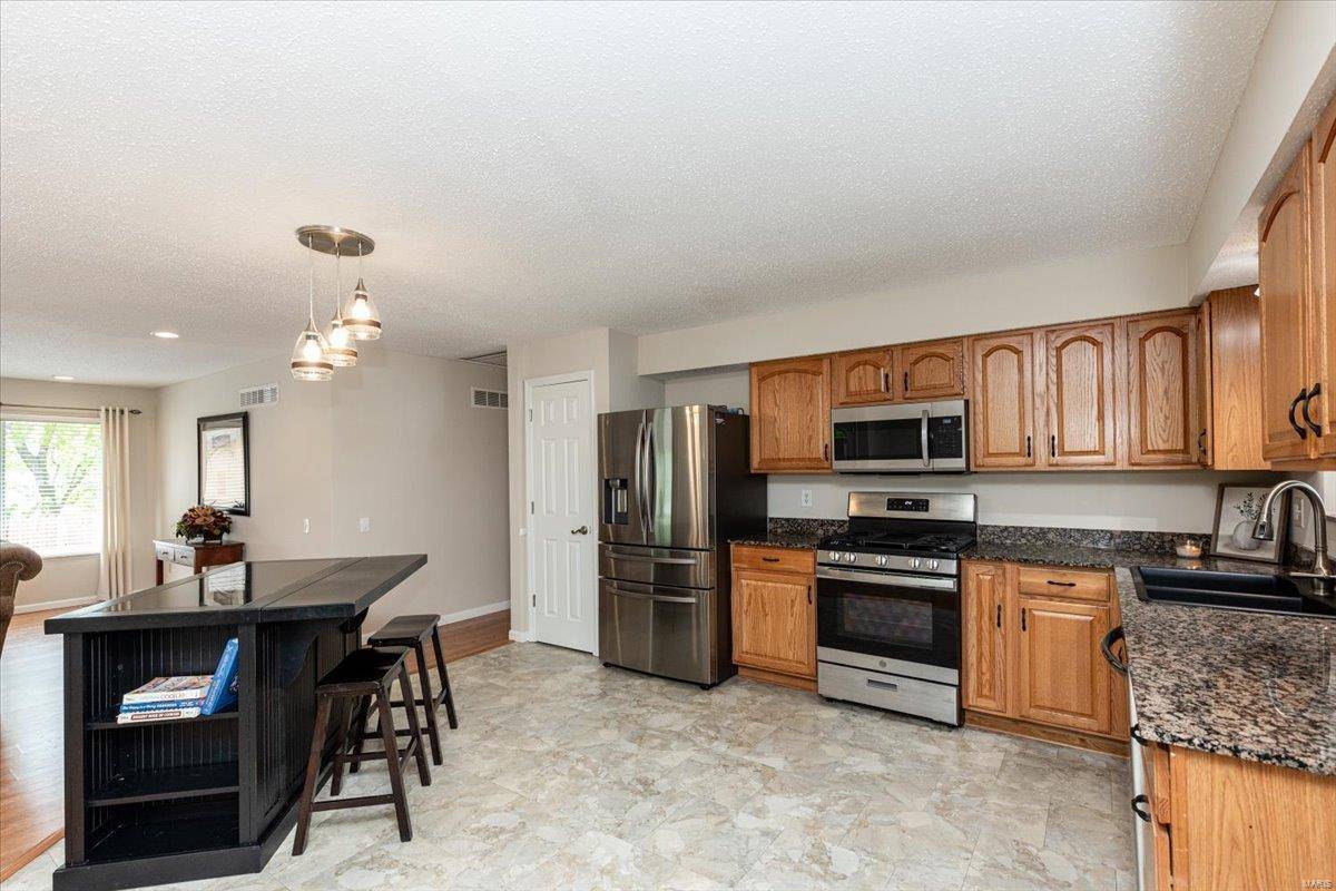 Maryland Heights, MO 63043,11851 McKelvey Gardens DR