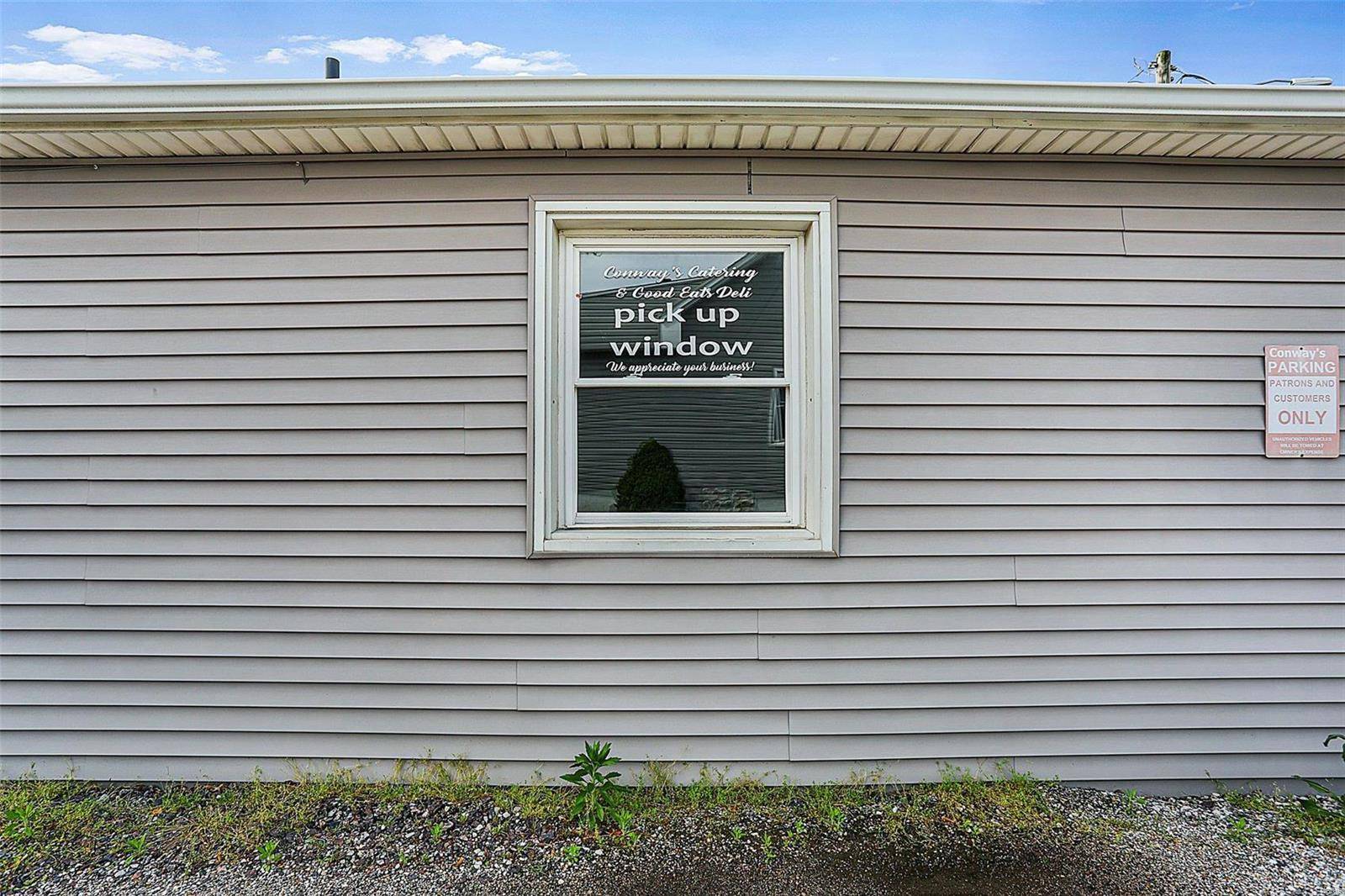 Maryville, IL 62062,2112 S Center ST
