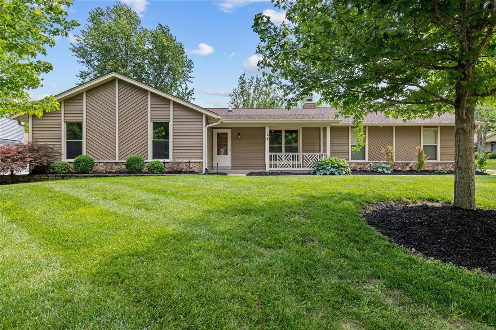 St Peters, MO 63376,28 Oak Valley DR