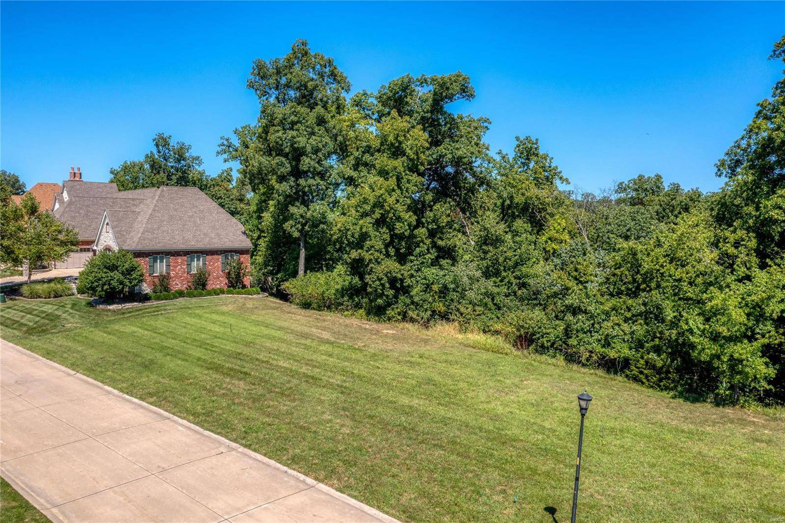 St Charles, MO 63304,69 Castle Bluff DR