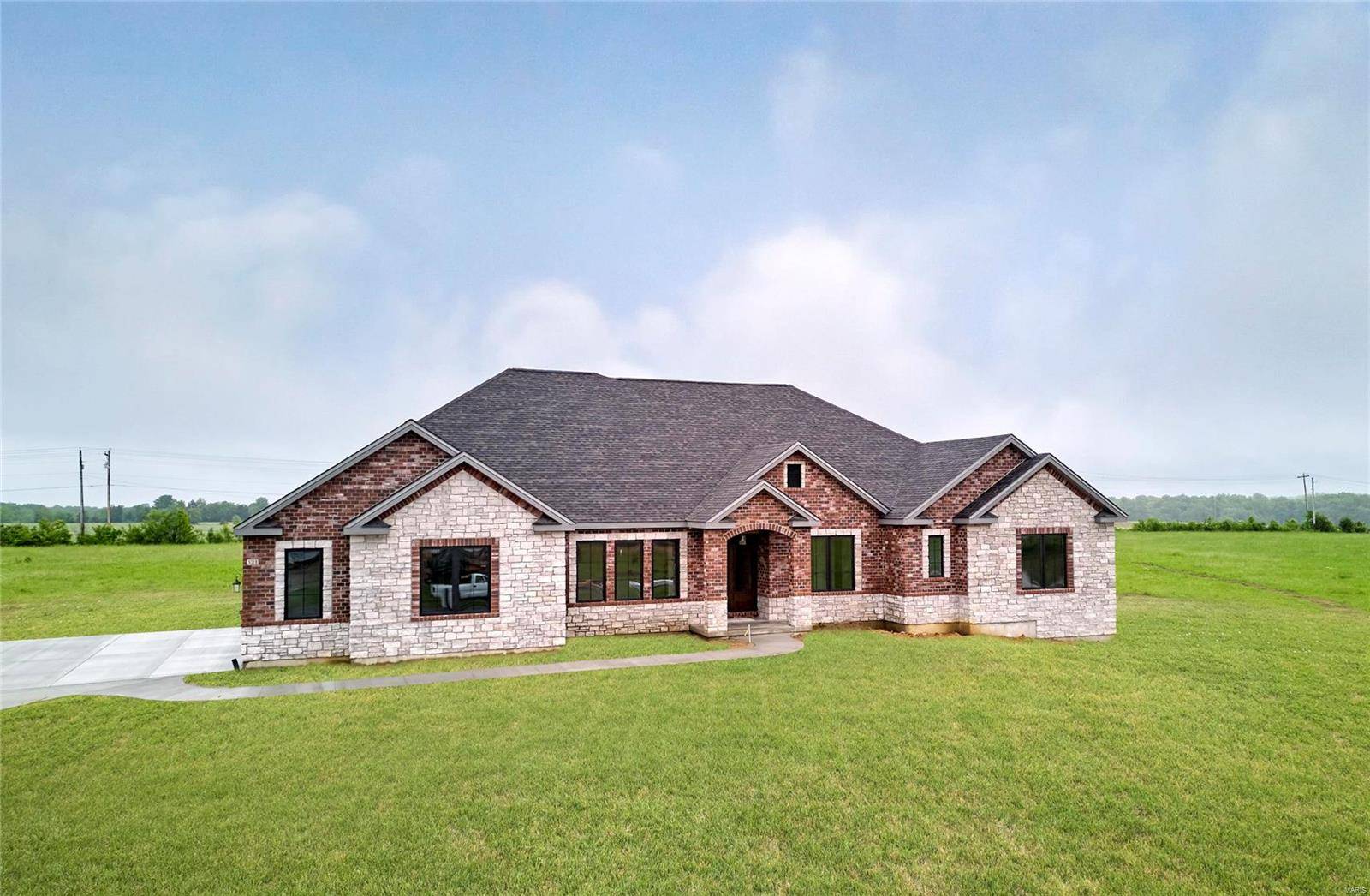 Defiance, MO 63341,321 Lakeland Ct