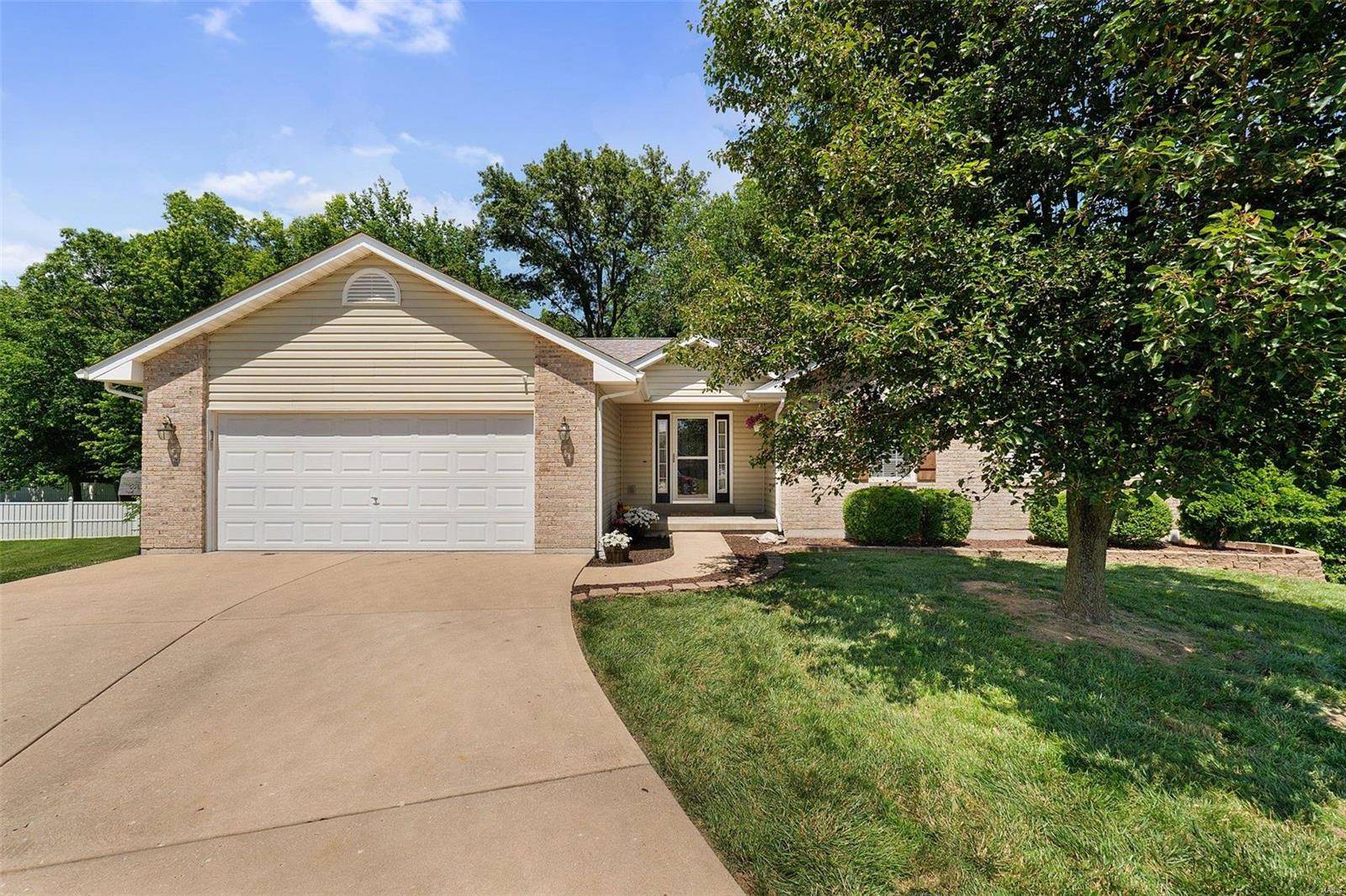 Troy, MO 63379,8 Scarlet Oak CT