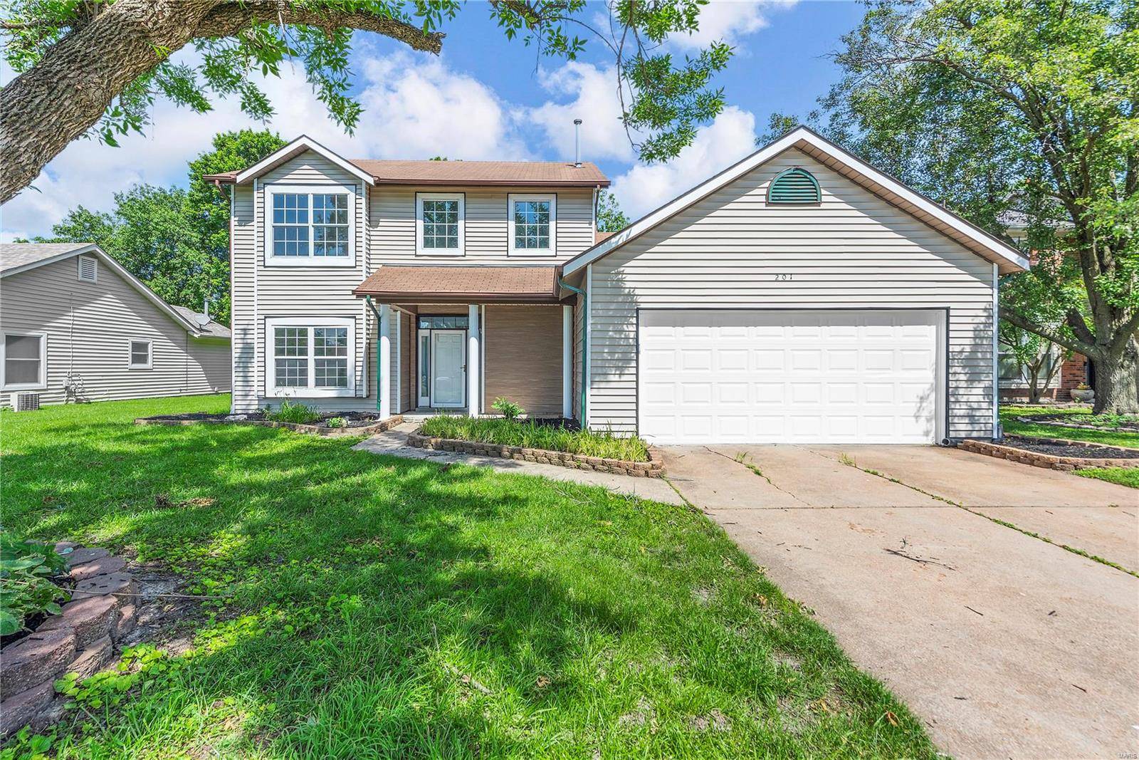 Florissant, MO 63031,201 Brower LN
