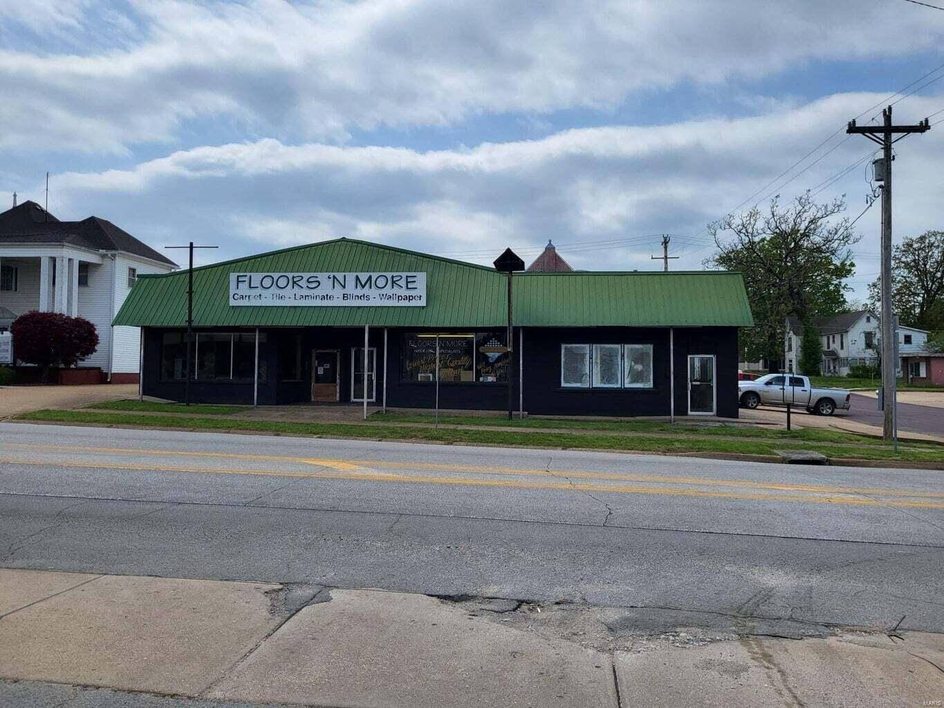 Mountain Grove, MO 65711,323 N MAIN ST