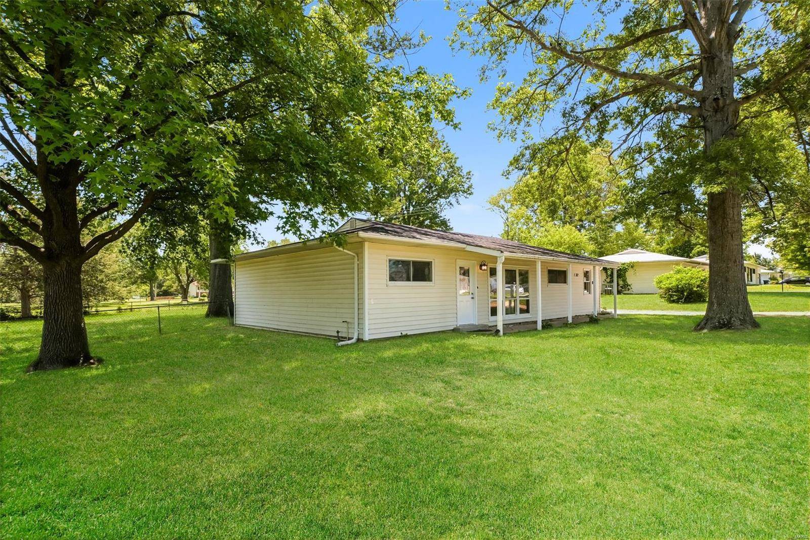 Arnold, MO 63010,382 Kathryn DR