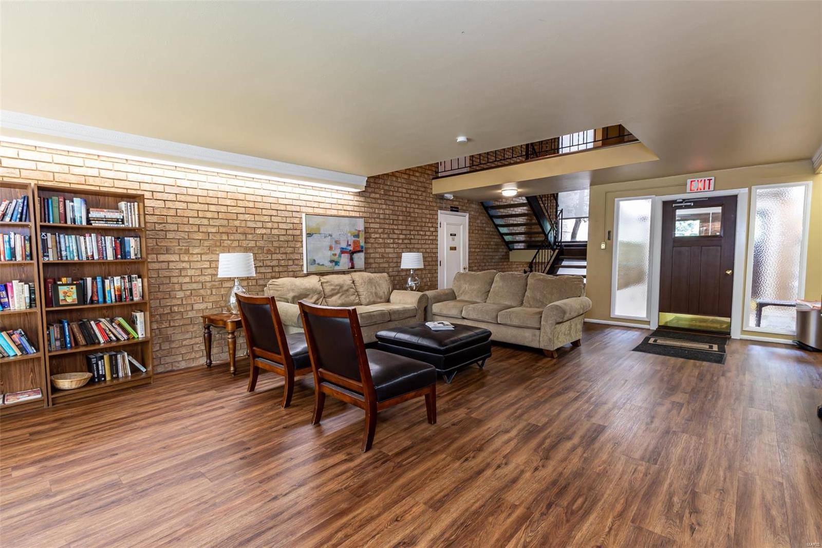 St Louis, MO 63122,444 N Clay AVE #3J