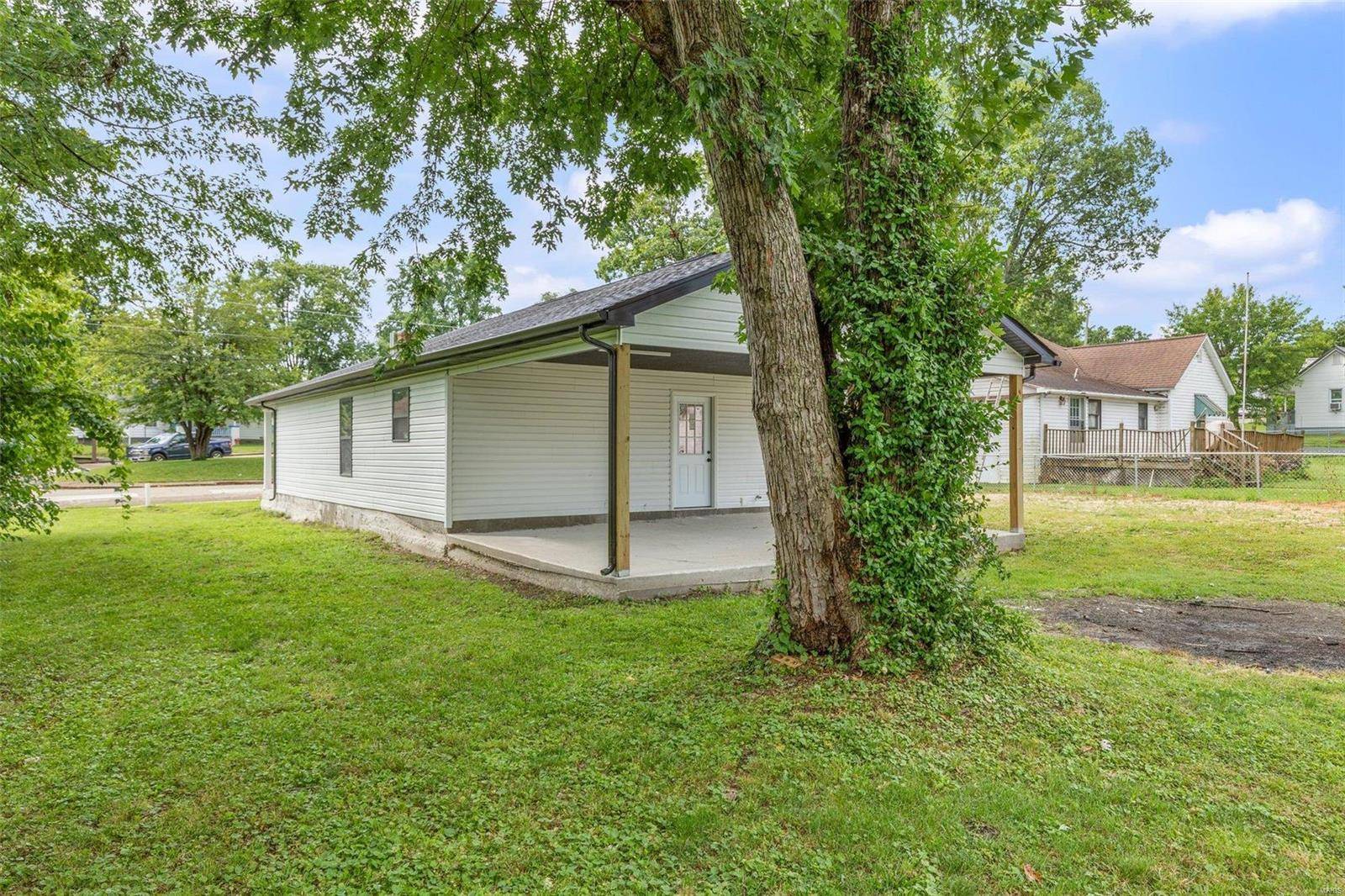 Bonne Terre, MO 63628,141 Middle ST