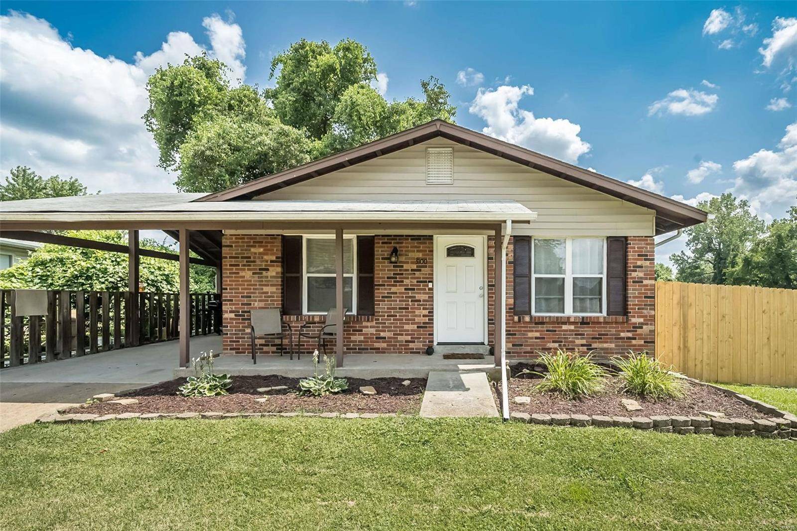 Florissant, MO 63031,3100 Sabrina LN