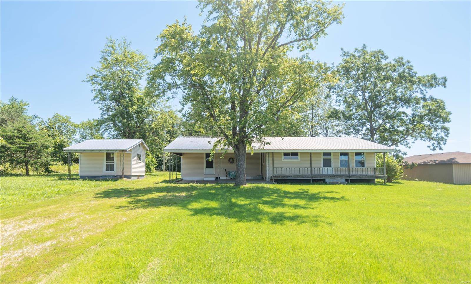 Doniphan, MO 63935,1030 Ripley 142E-20