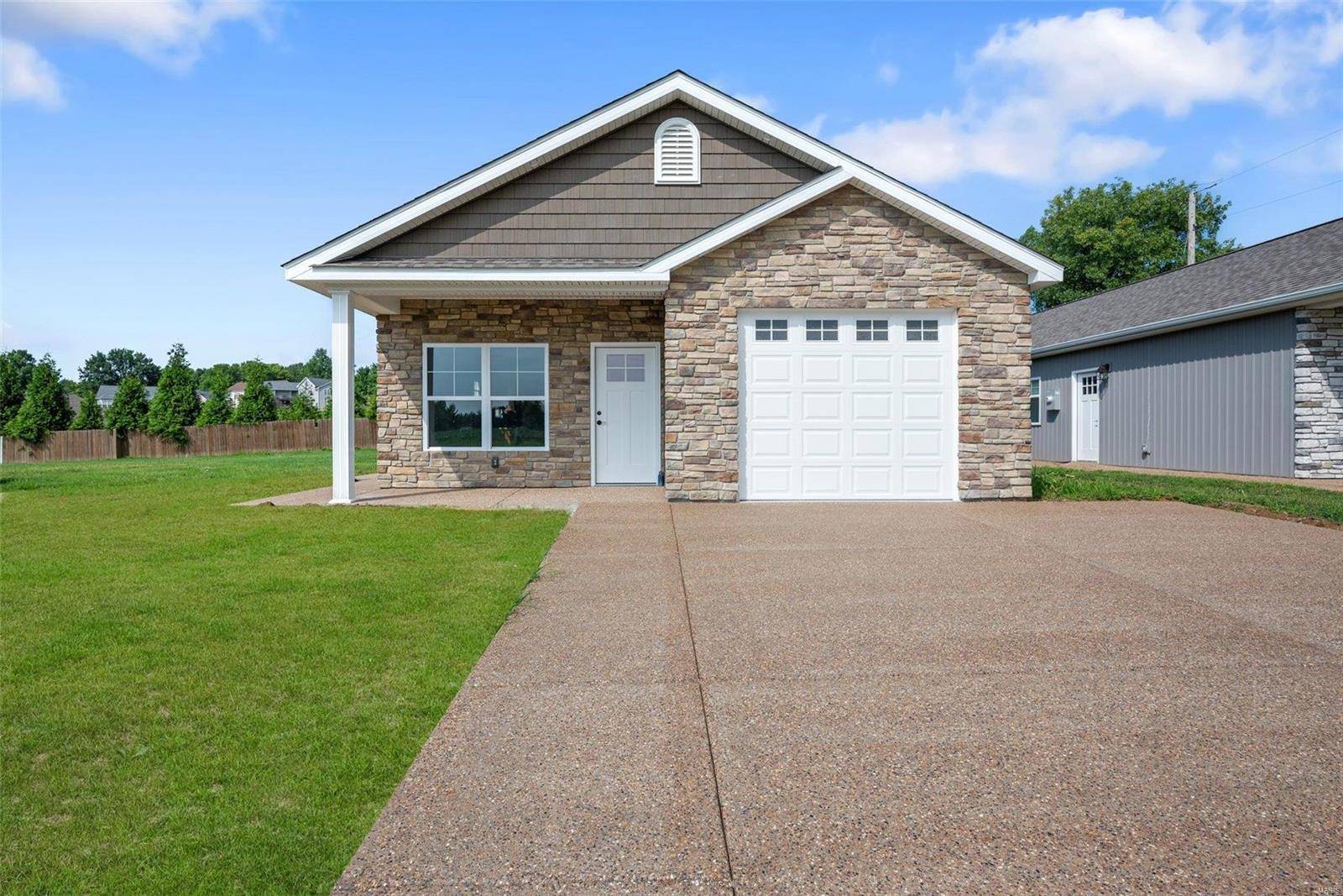 Elsberry, MO 63343,103 Meadow View CT