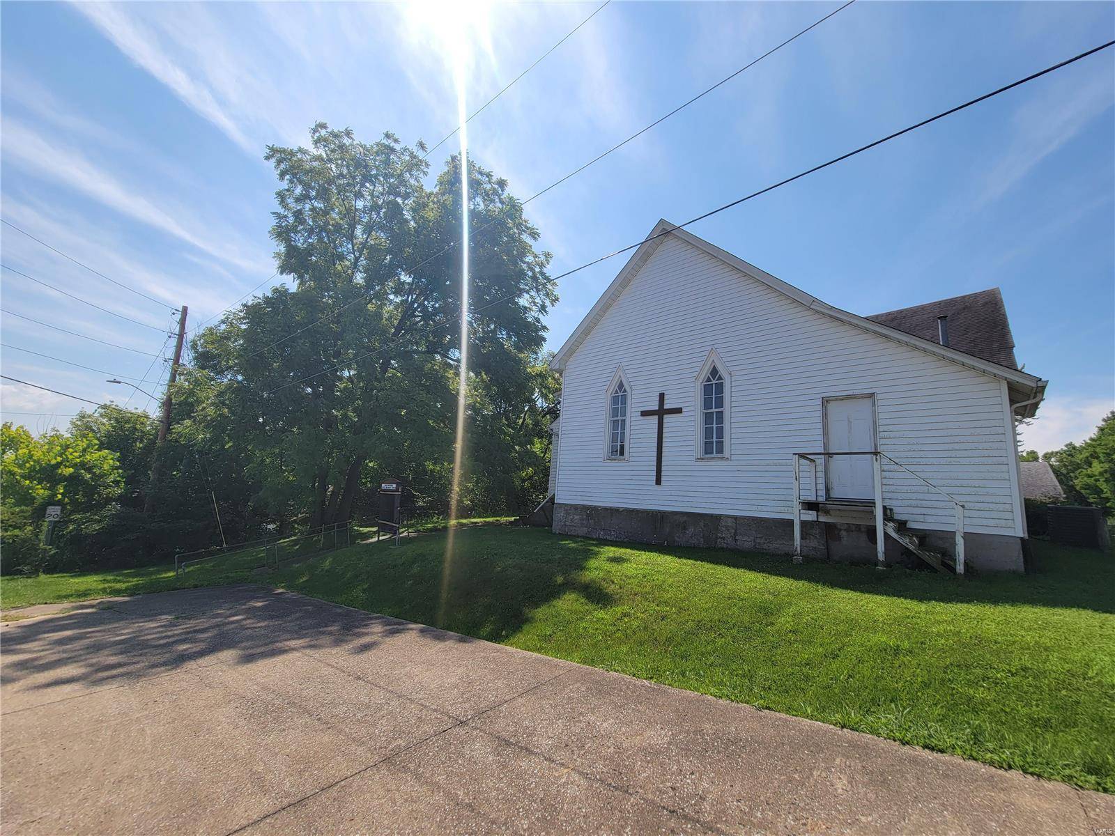 Winfield, MO 63389,228 Church ST