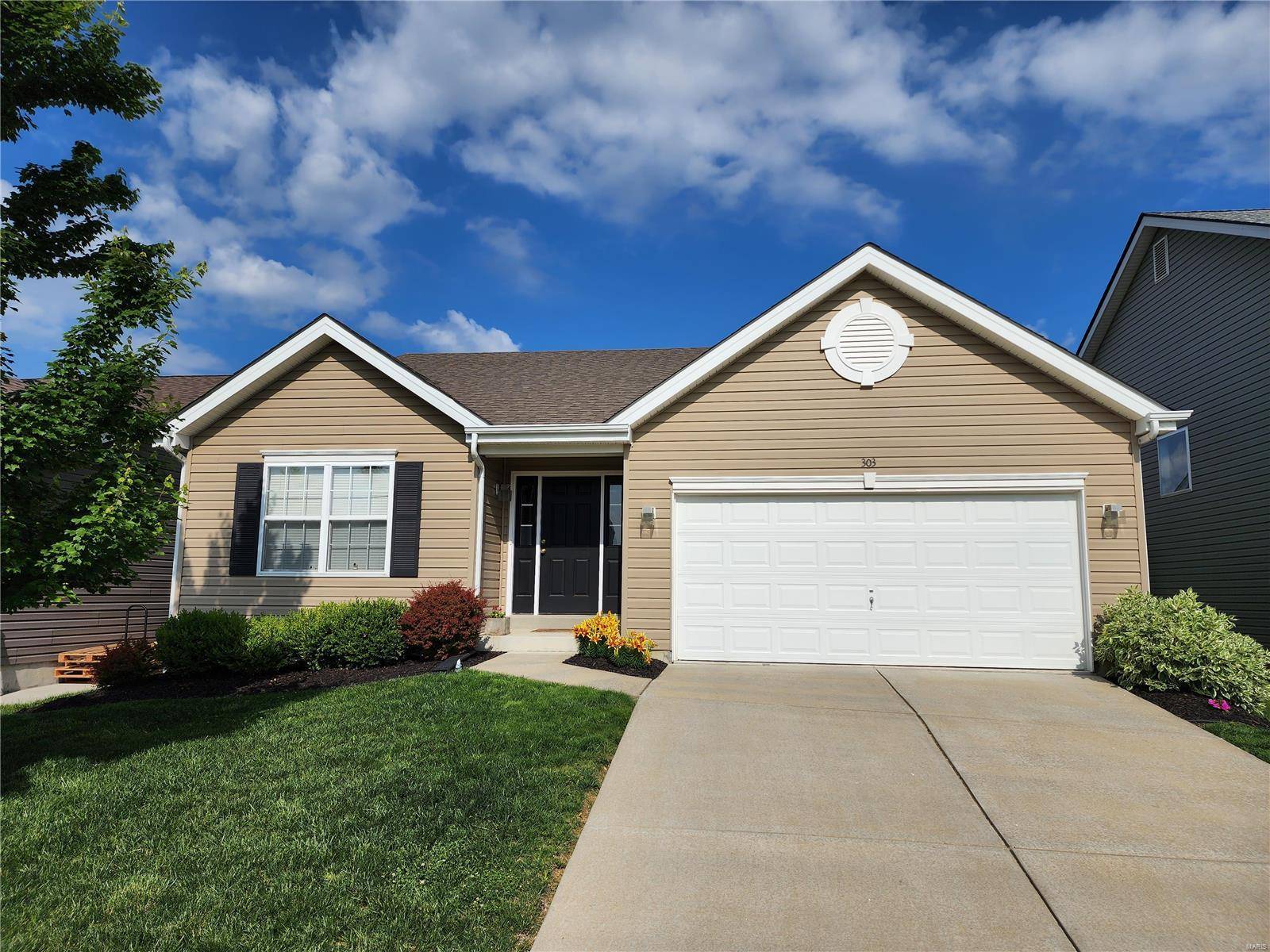 Wentzville, MO 63385,303 Pecan Bluffs DR