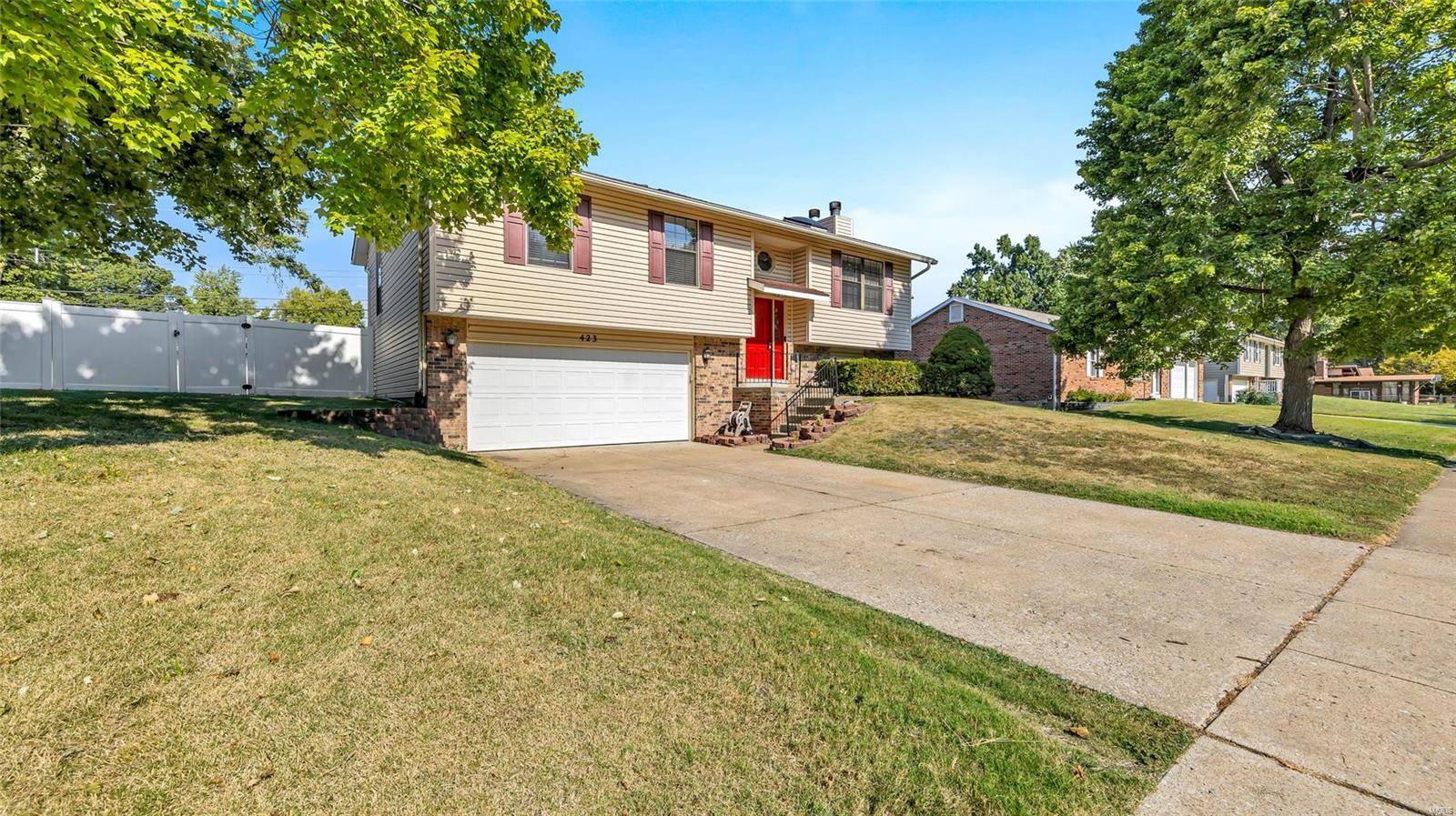 Florissant, MO 63031,423 Springwood Place CT