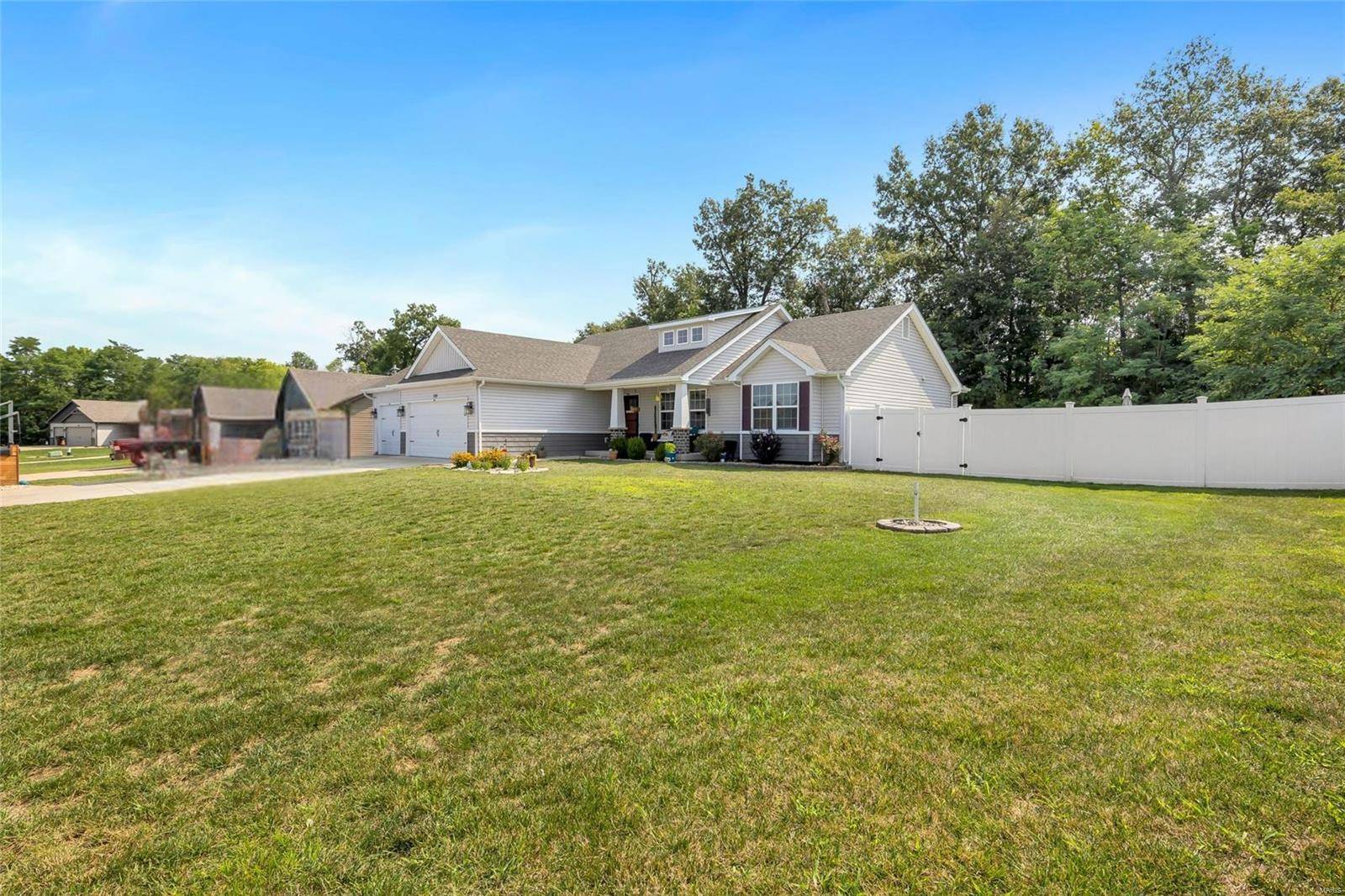 Troy, MO 63379,700 Glen Eagle DR