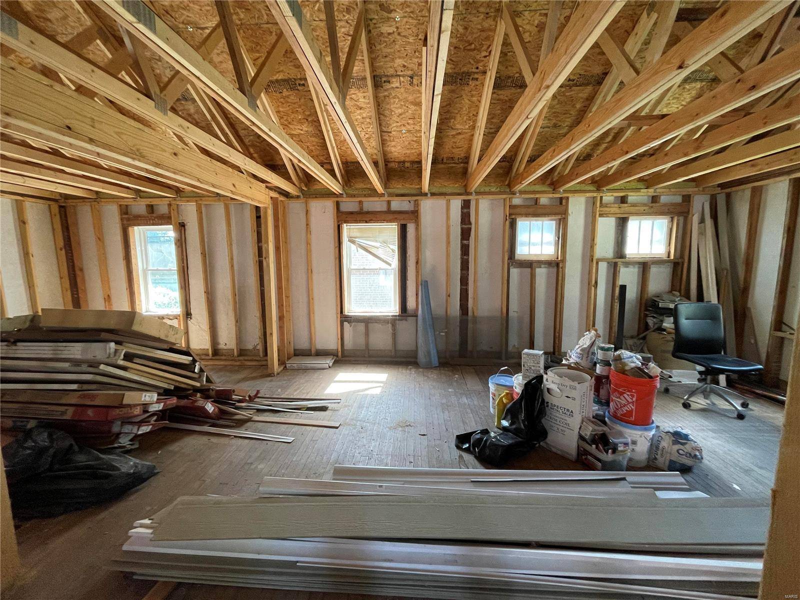 Bel-nor, MO 63121,8705 Kendale Dr
