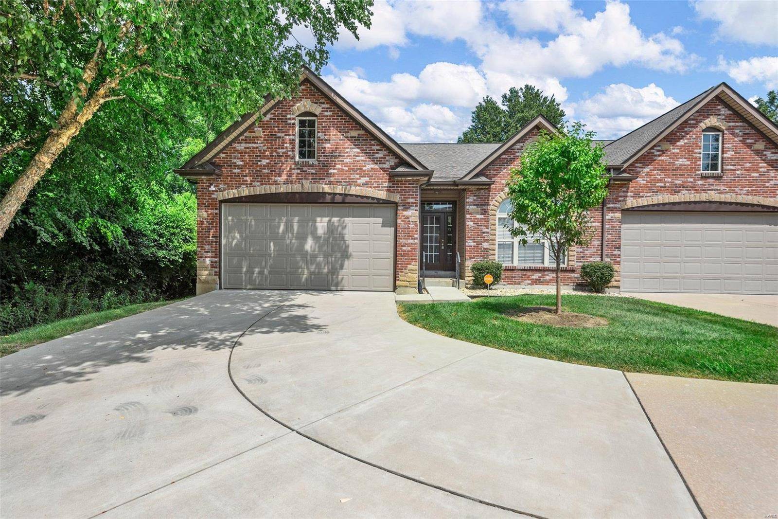 Bridgeton, MO 63044,12137 Enclave PL