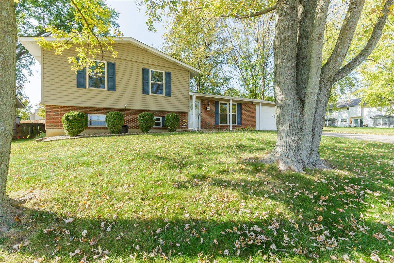 St Peters, MO 63376,635 Country Lake DR