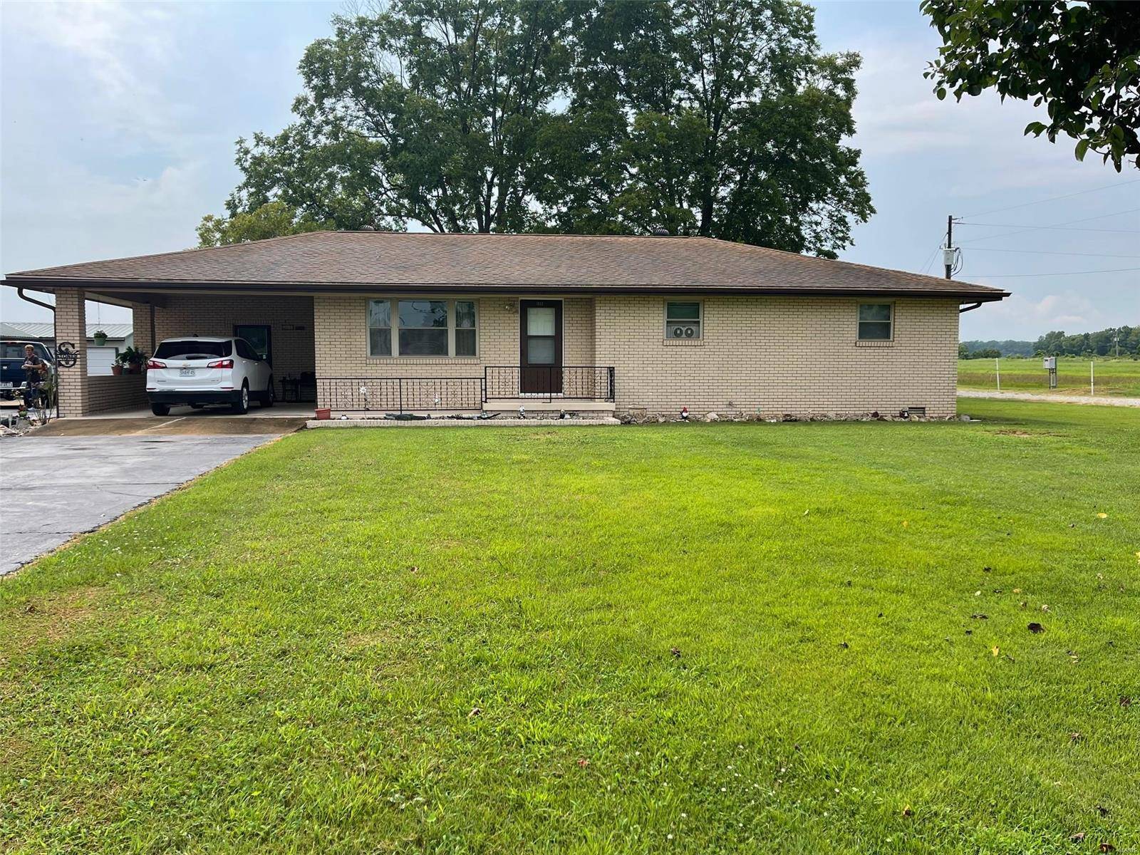 Poplar Bluff, MO 63901,1043 S Hwy AA