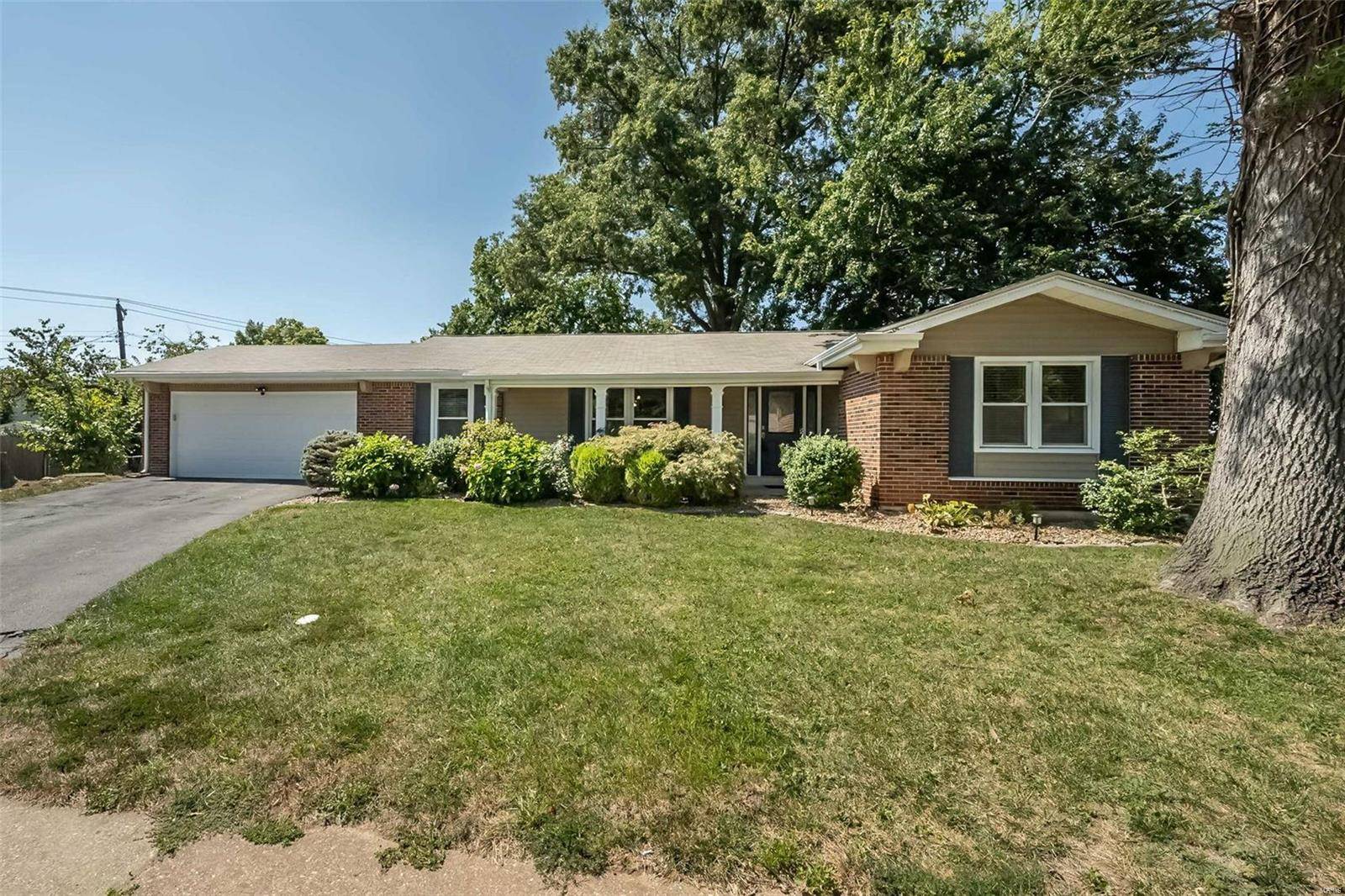 Chesterfield, MO 63017,9 Pittsfield CT