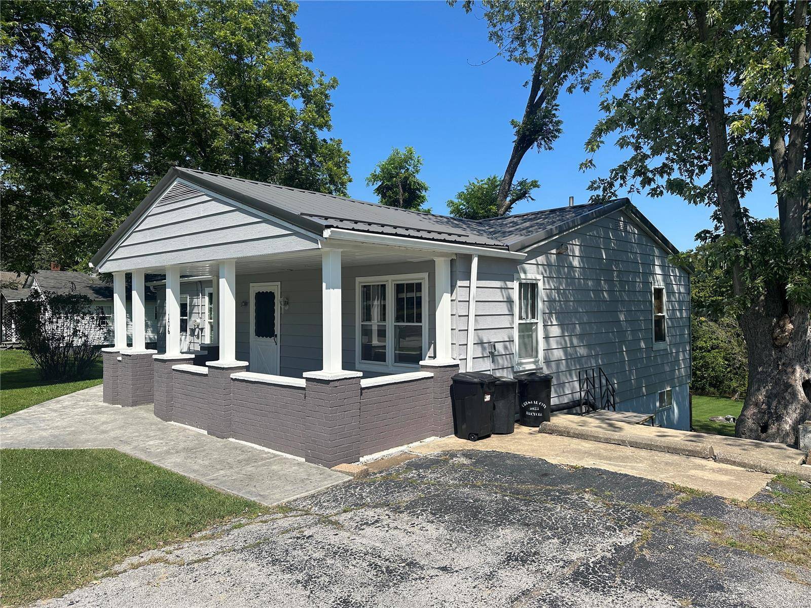 Crystal City, MO 63019,106 Holdinghausen DR