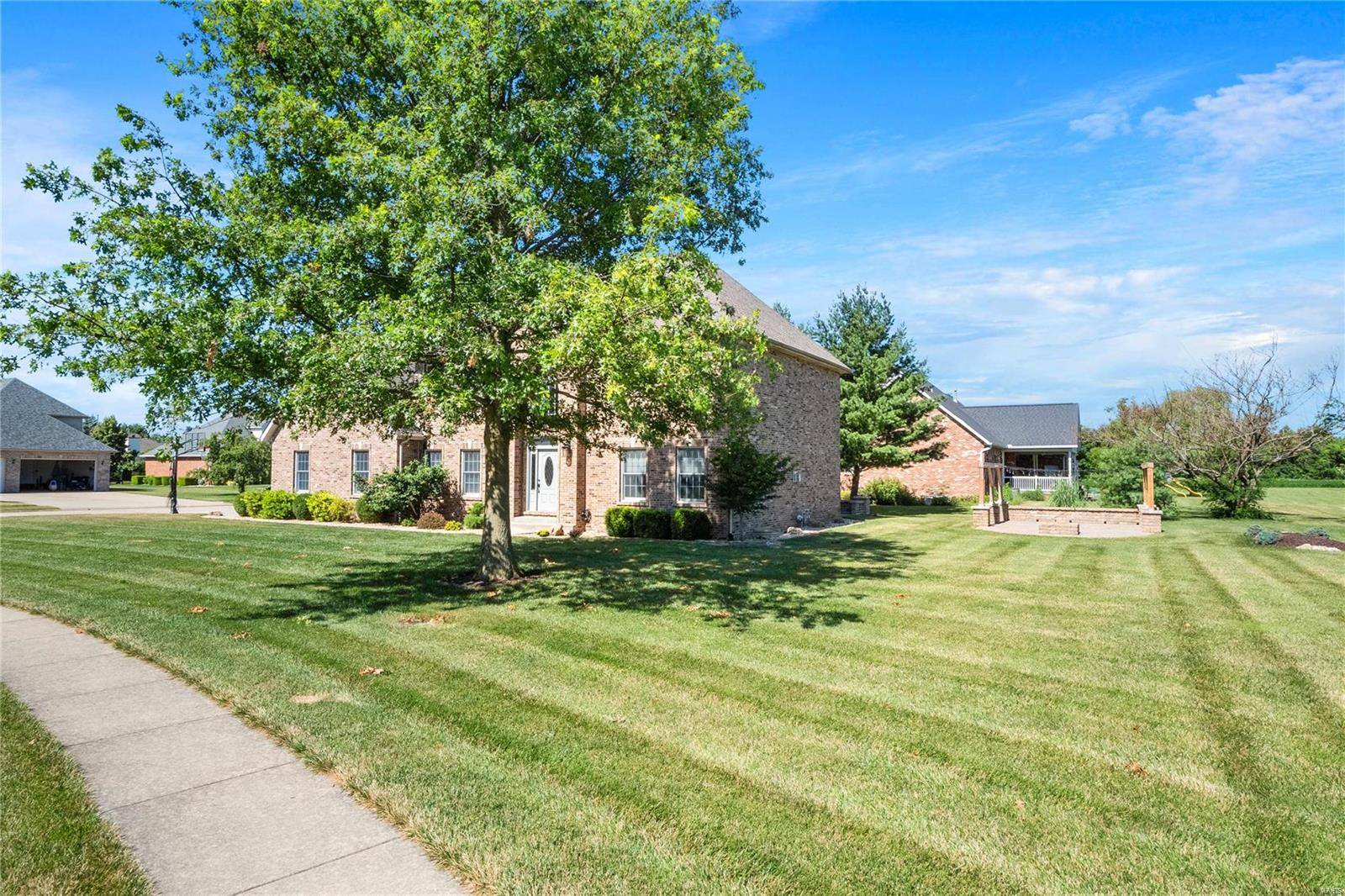 Columbia, IL 62236,1703 Clover Ridge