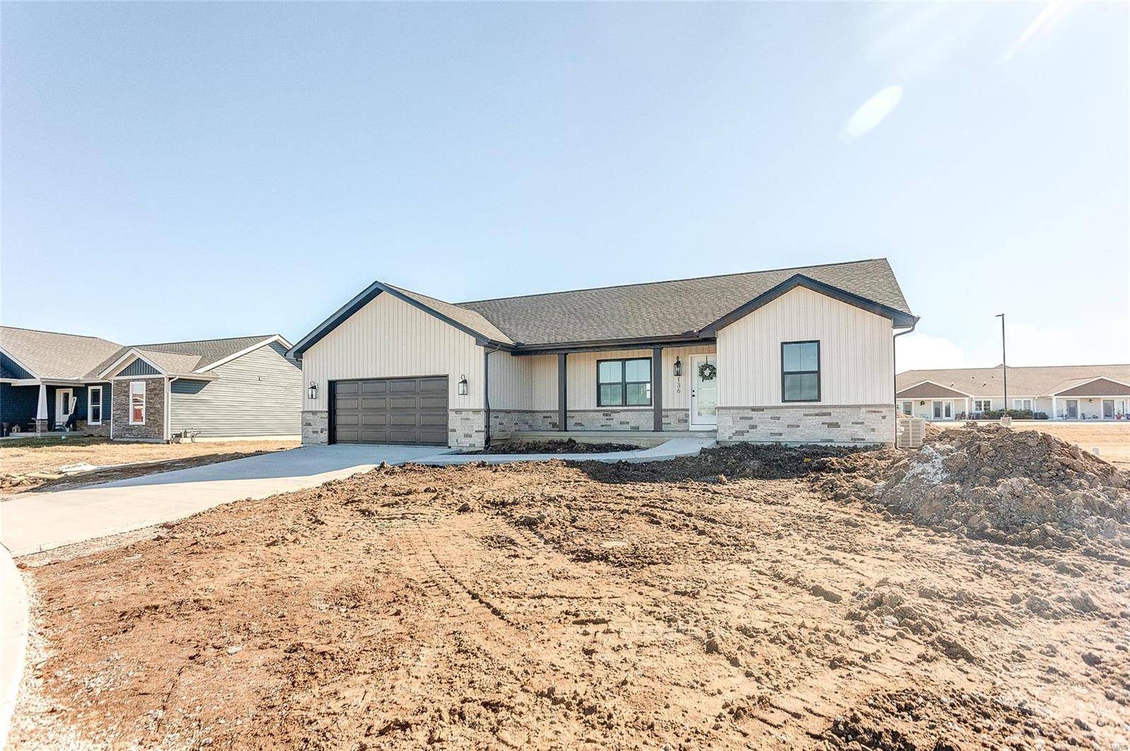 Moro, IL 62067,136 Bay Meadow CIR