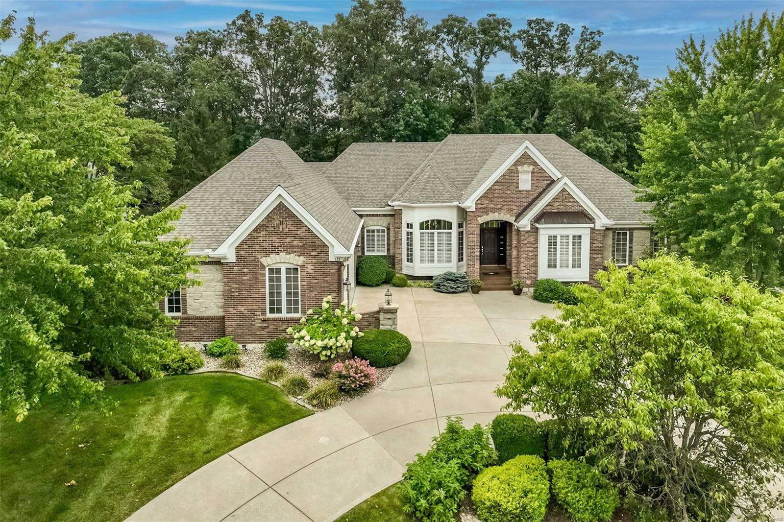 Lake St Louis, MO 63367,533 Forest Crest