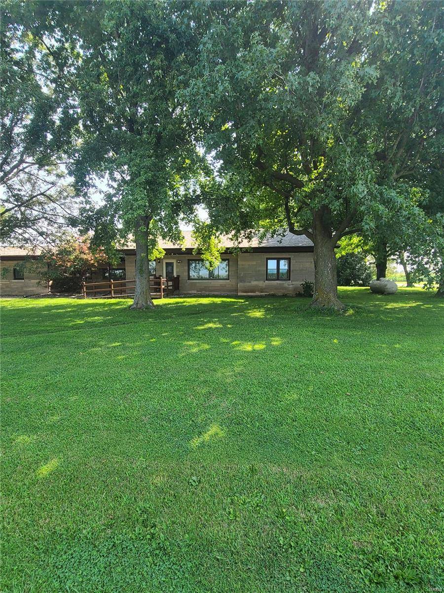 St Jacob, IL 62281,1602 Walnut Road