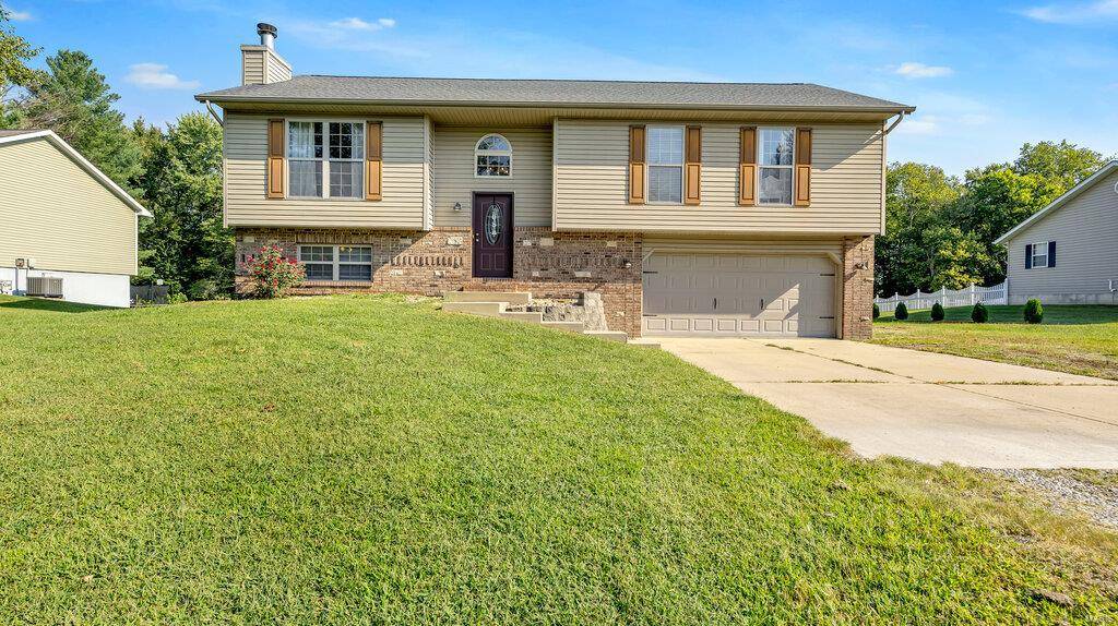 Highland, IL 62249,27 Lexington LN