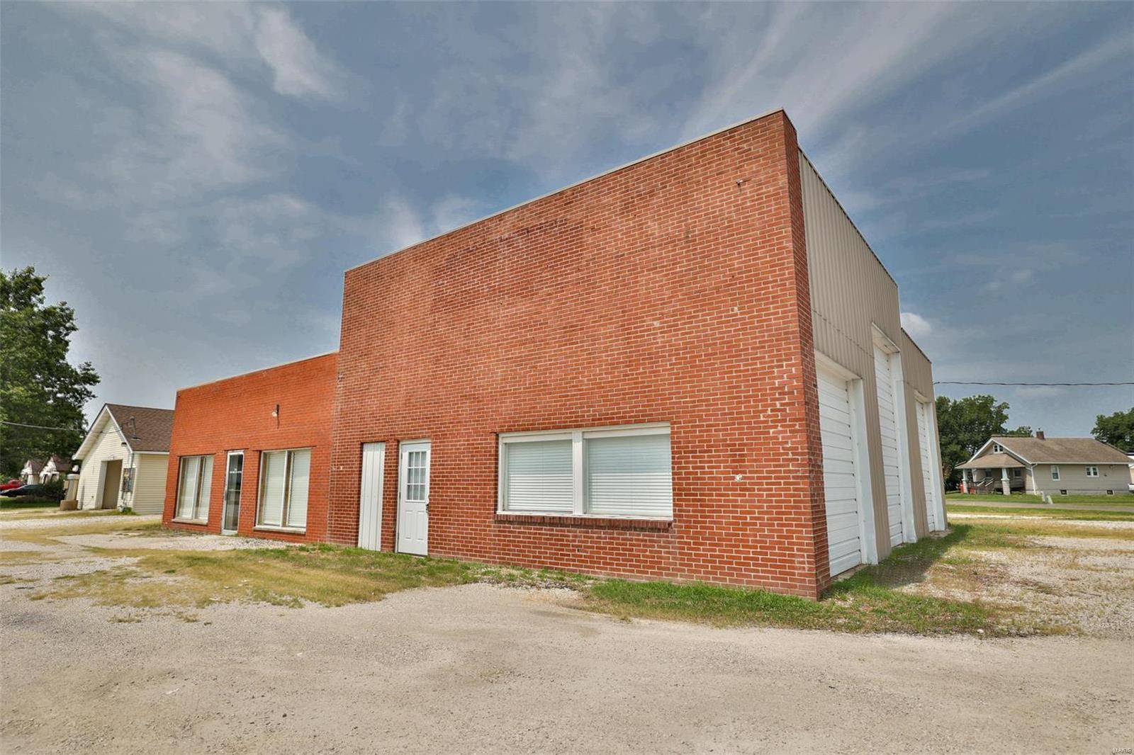 Hamel, IL 62046,205 Old Route 66 South S