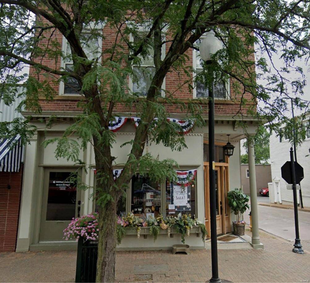 St Charles, MO 63301,300 N Main ST #A