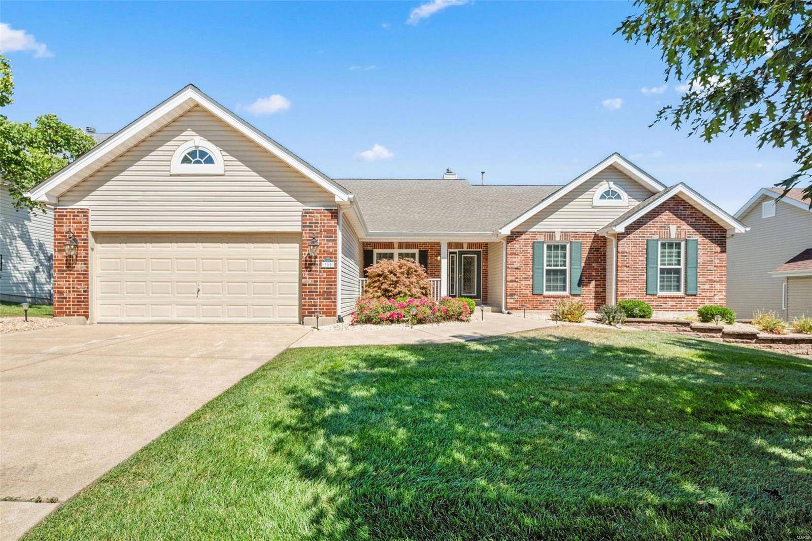 St Peters, MO 63376,305 Outlook CT