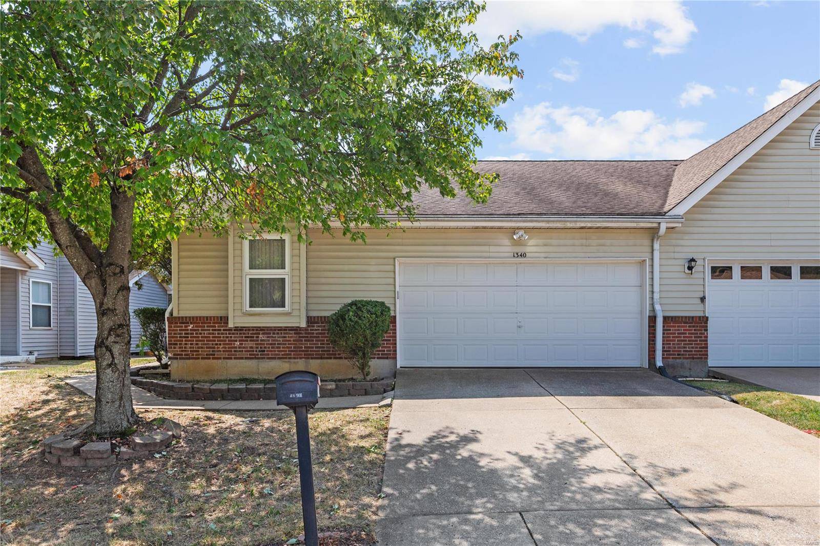 Hazelwood, MO 63042,1340 Eagles Way CT