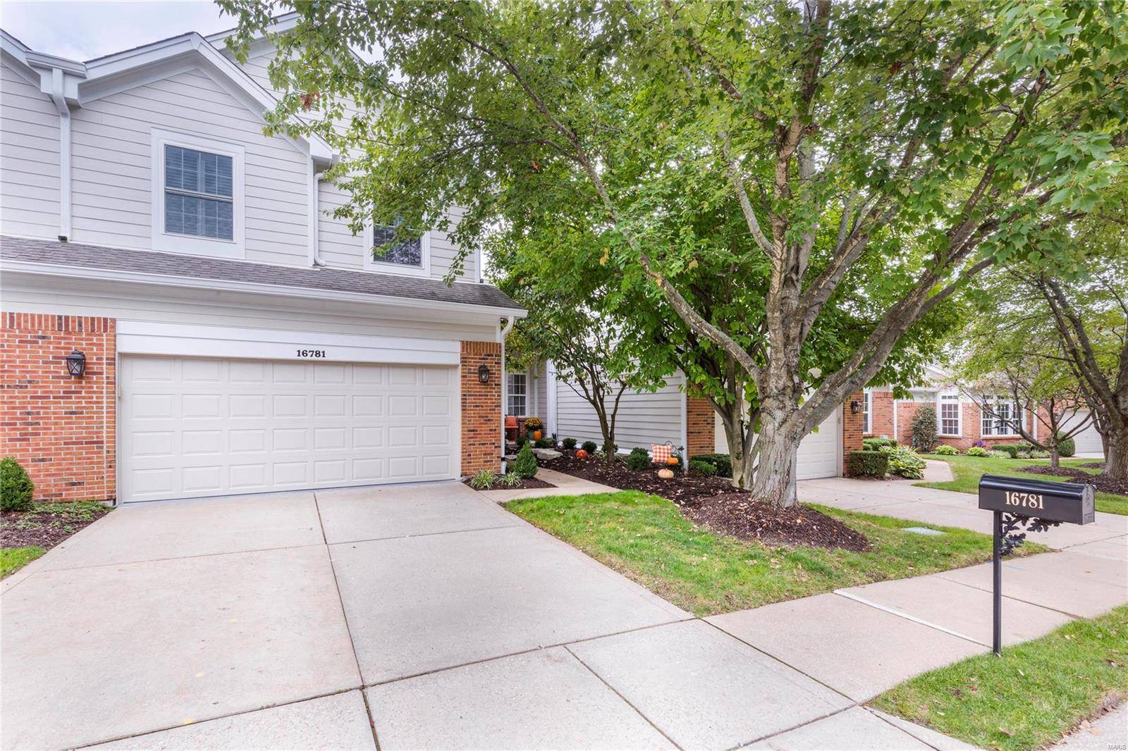 Chesterfield, MO 63005,16781 Chesterfield Bluffs CIR