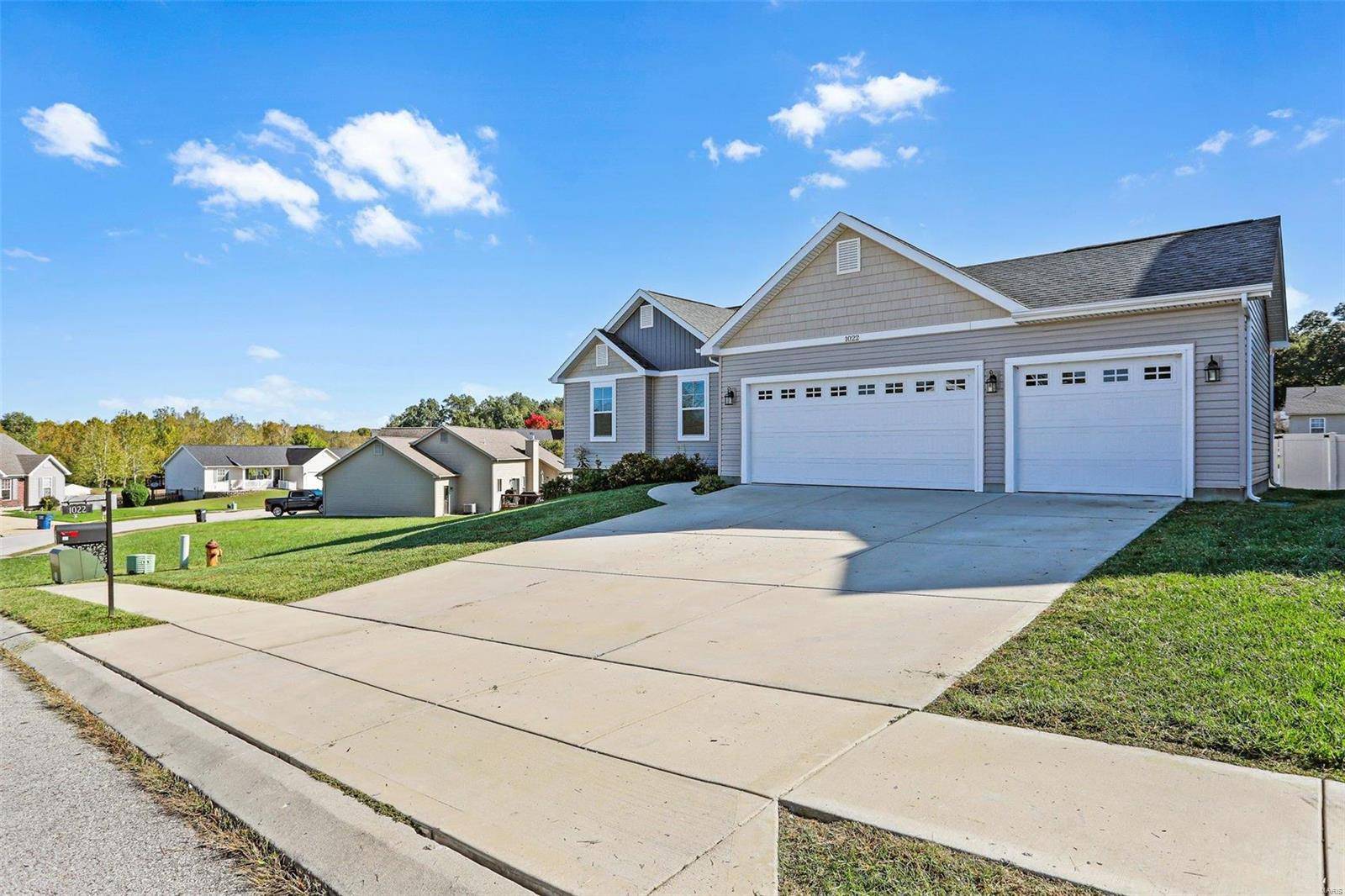 Pacific, MO 63069,1022 Palisades LN