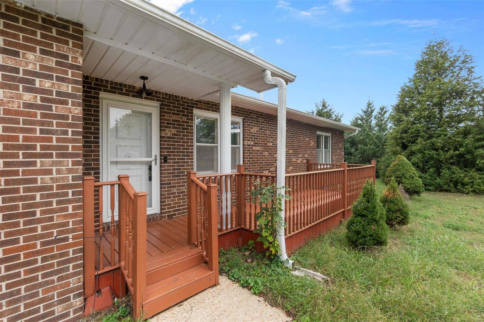 Sikeston, MO 63801,121 Holmes AVE