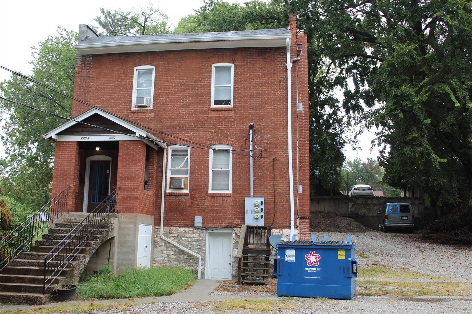 Alton, IL 62002,220 E 6th ST