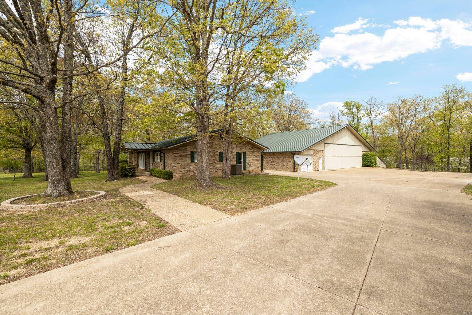 Mountain Grove, MO 65711,3064 M- AVIATOR LN