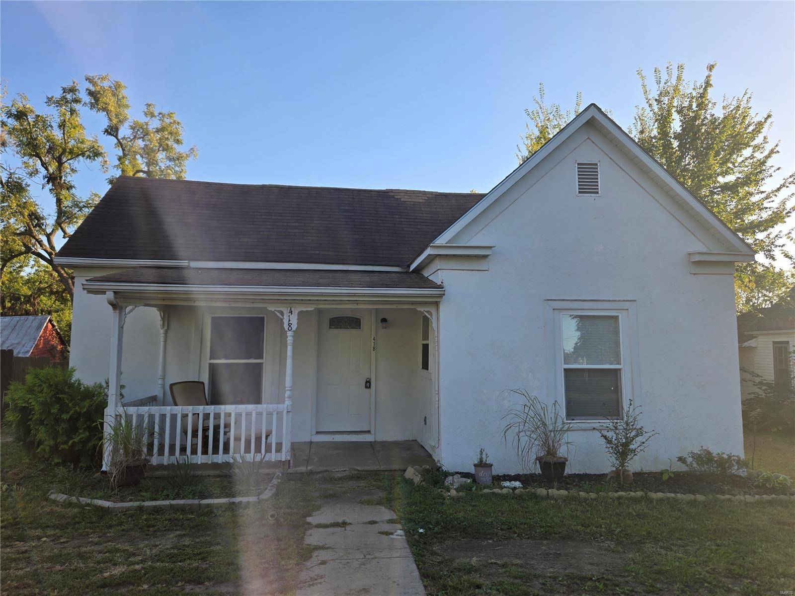 Conway, MO 65632,418 W Jefferson Ave