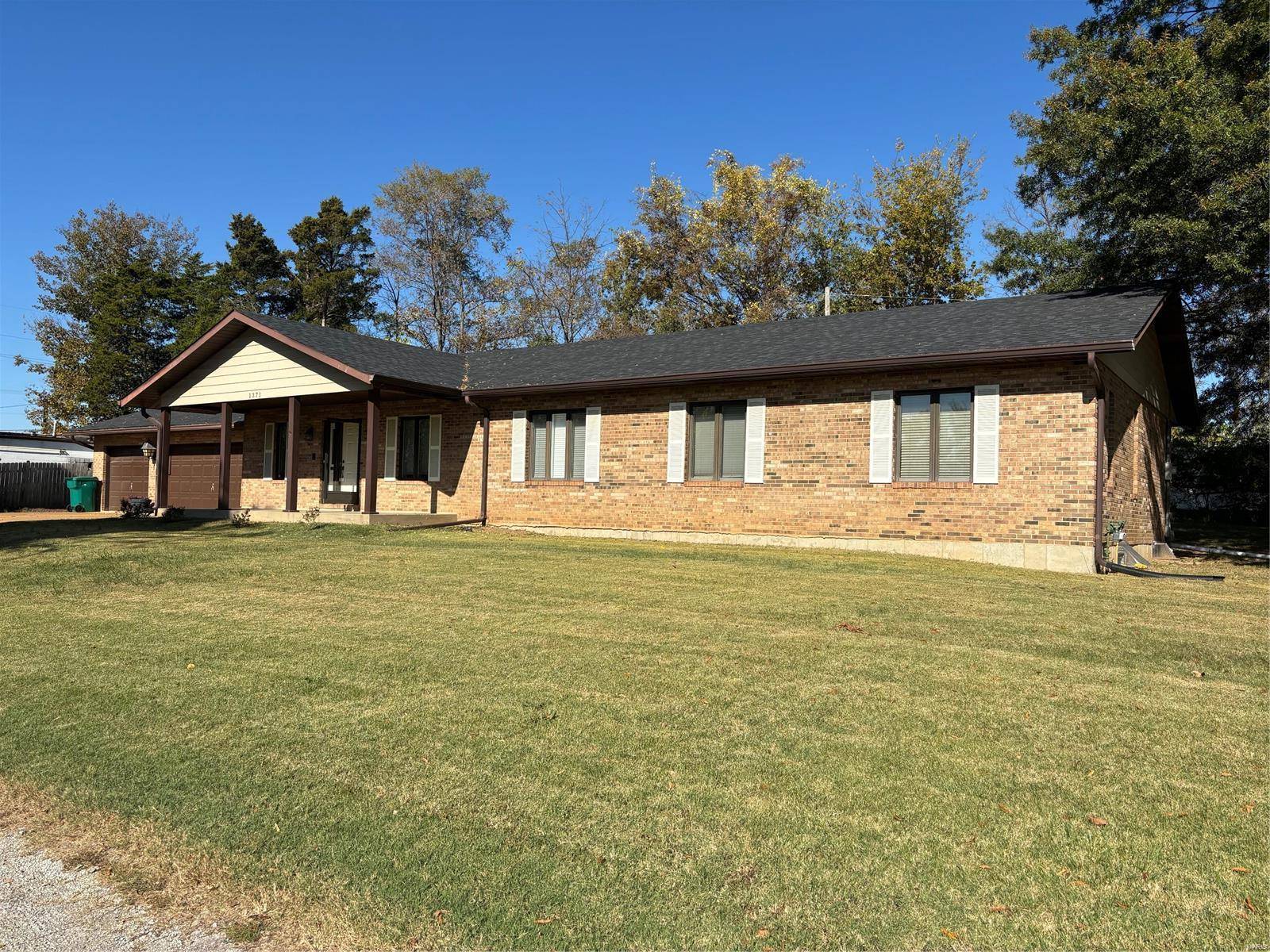 Arnold, MO 63010,1371 pine DR