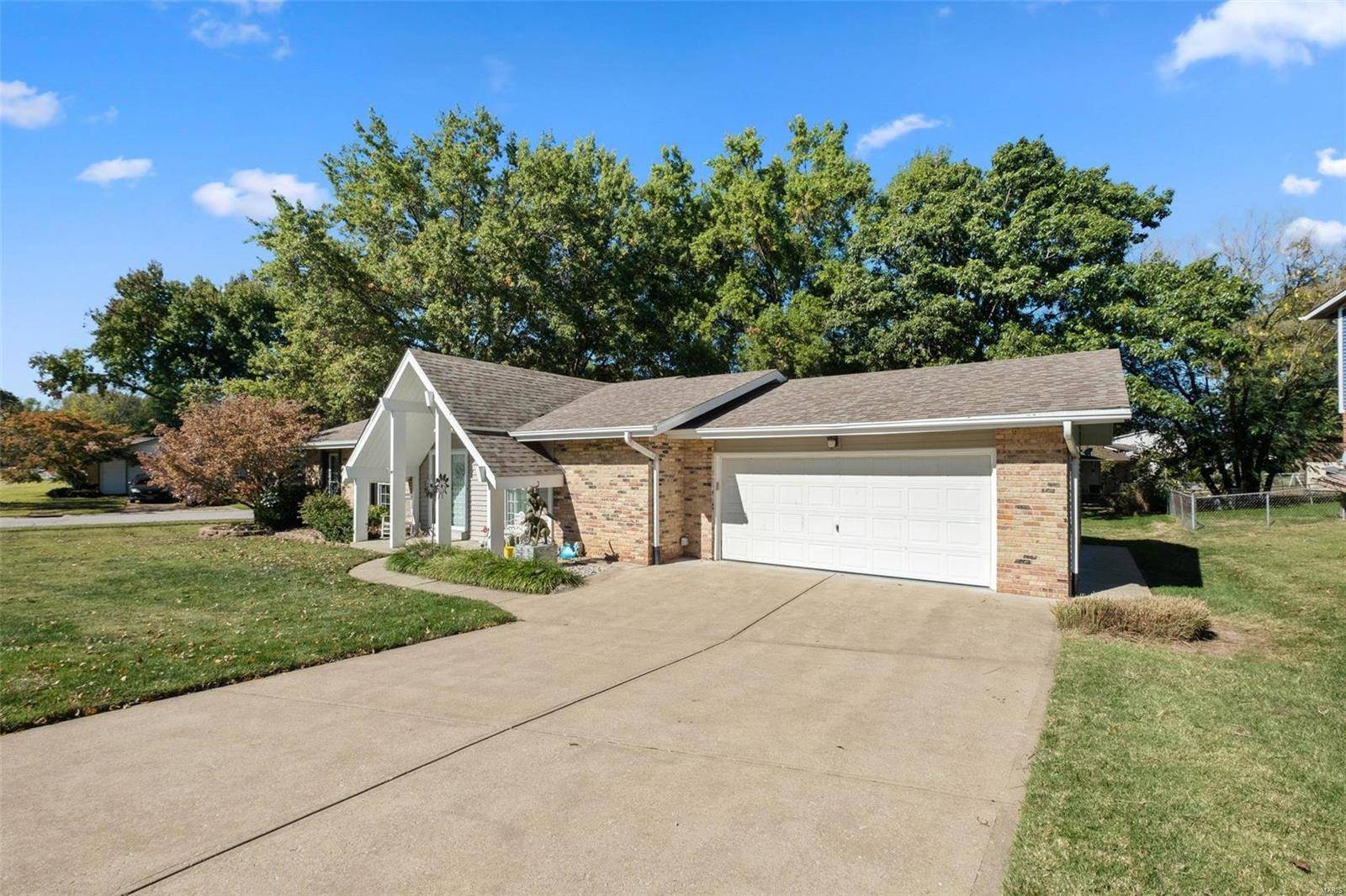 St Charles, MO 63301,425 Hunters Ridge