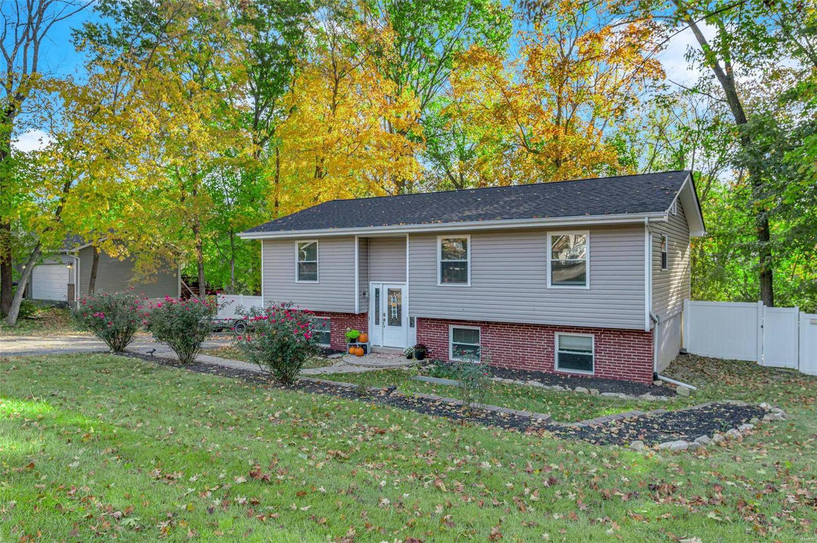 Eureka, MO 63025,800 Forest Run DR