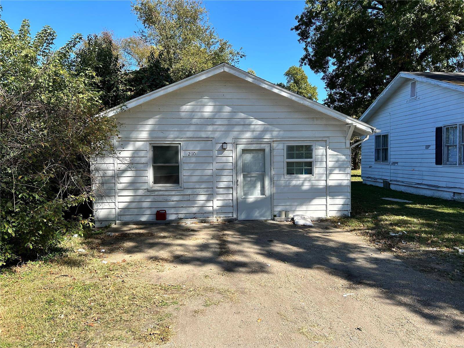 Sikeston, MO 63801,1020 Ruth ST