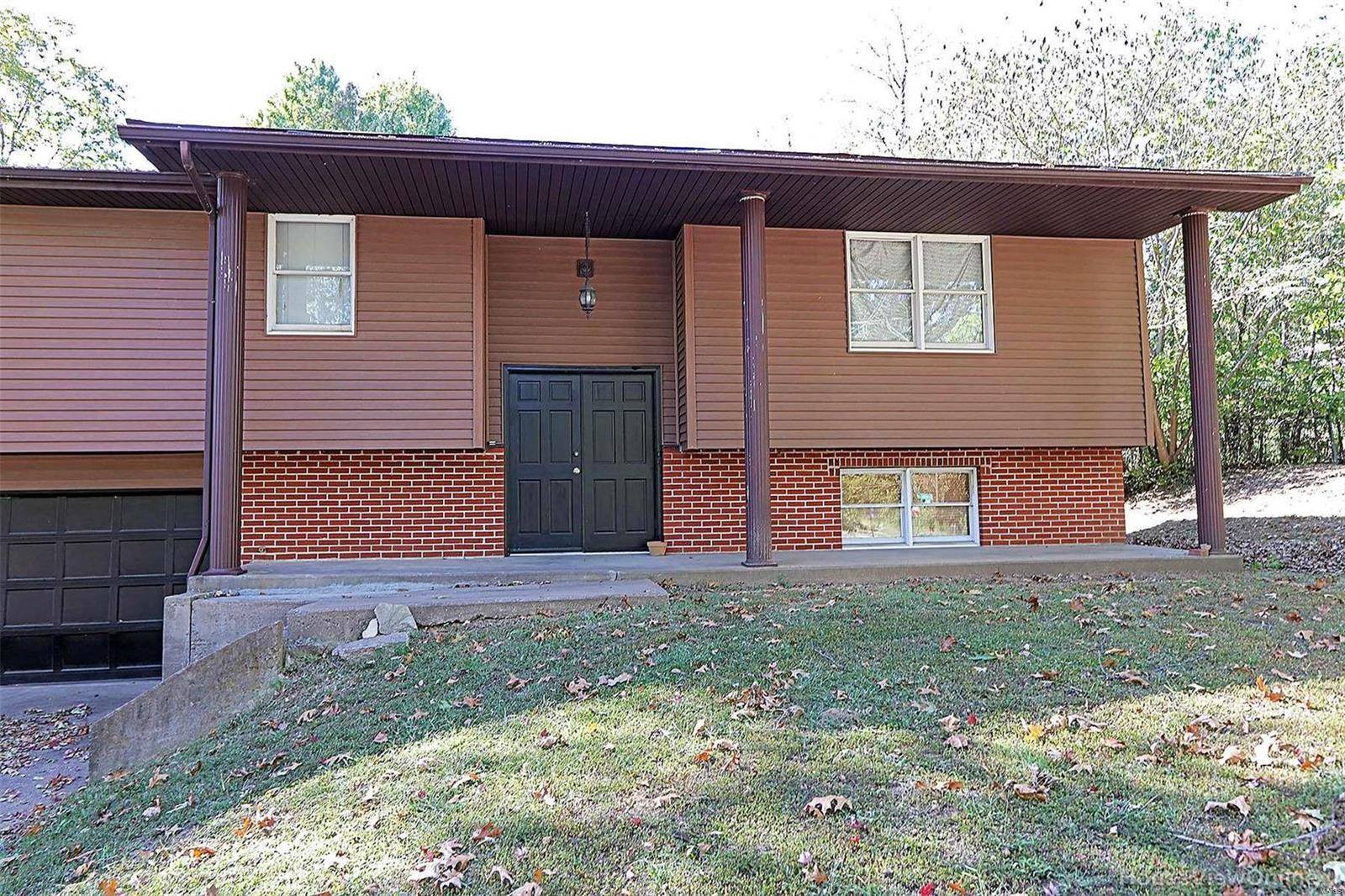 Cape Girardeau, MO 63701,1953 Carolina LN