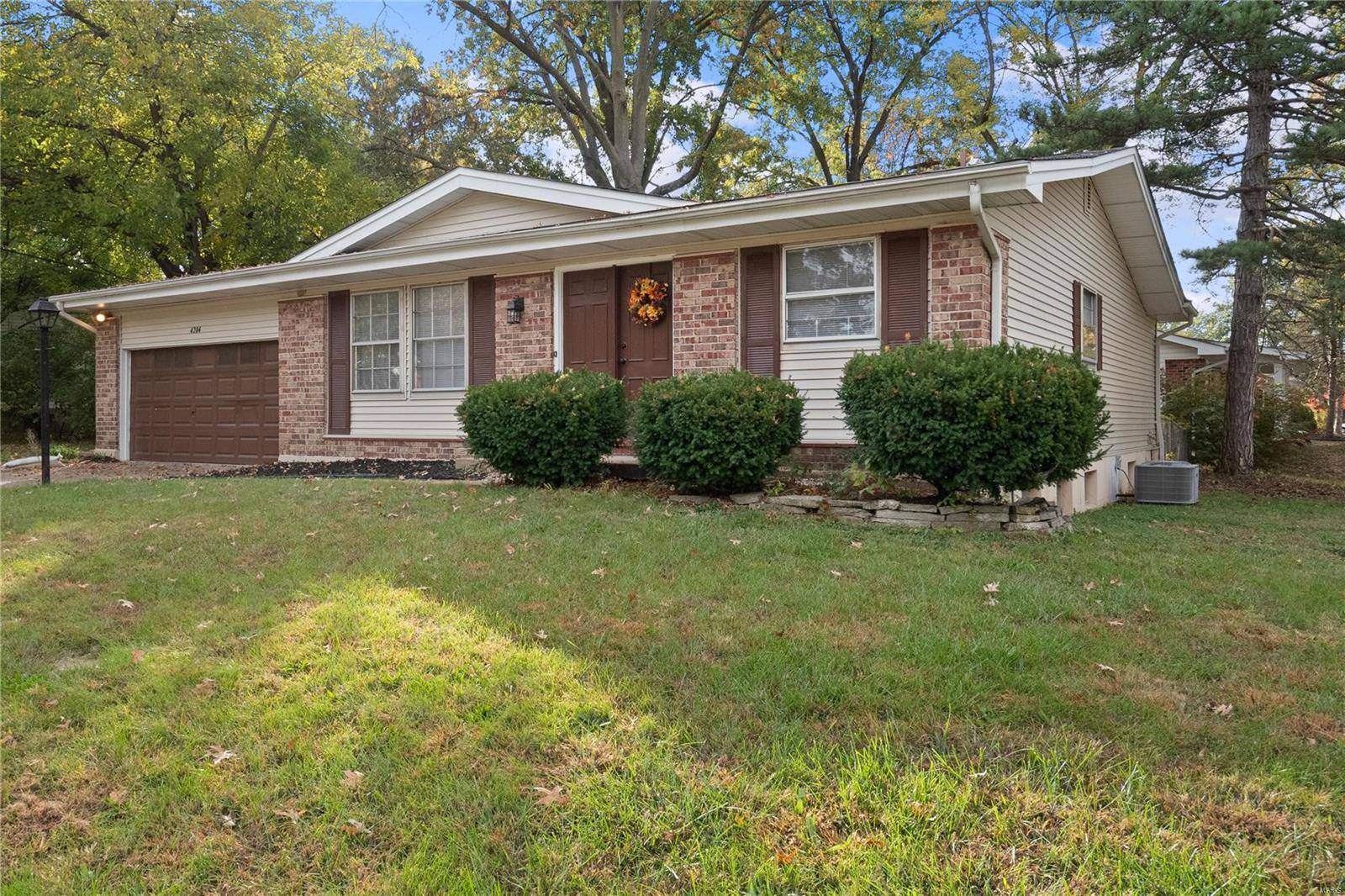 Florissant, MO 63033,4304 Metarus DR
